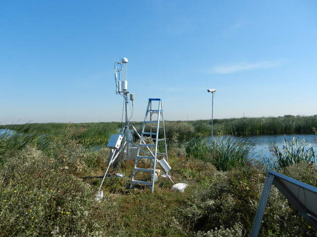 Eddy covariance tripod tower, now taller!