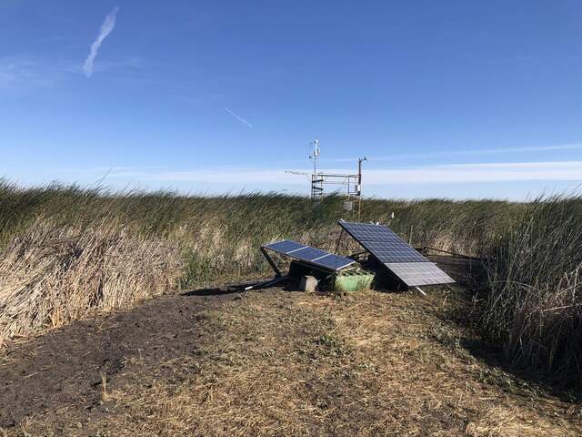 One of the solar panels fell down because the wood holding one of the bolts had rotted. Temporarily fixed with a cable tie.